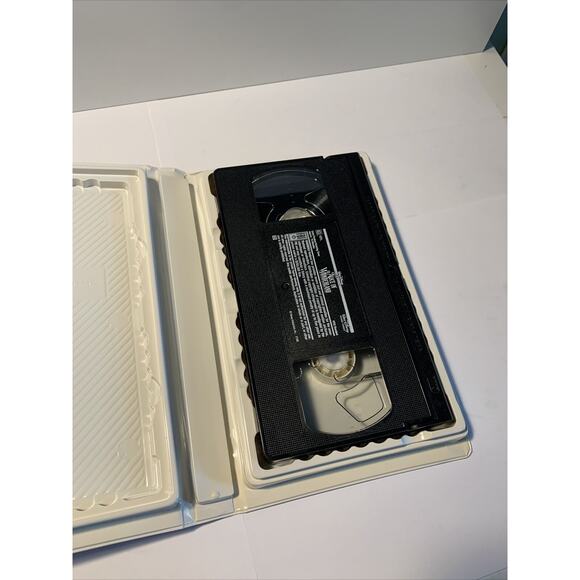 Disney Alice in Wonderland (VHS, 2000, Gold Collection Edition) - Picture 3 of 3